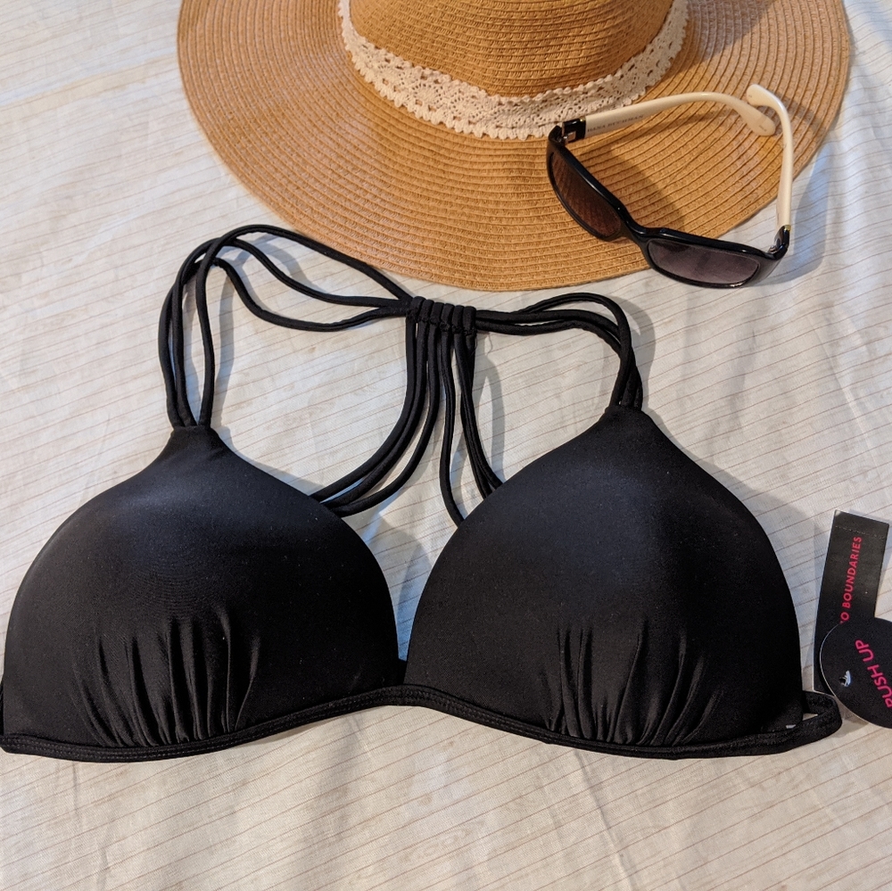 Black Bikini Top *NWT* sz 15/17